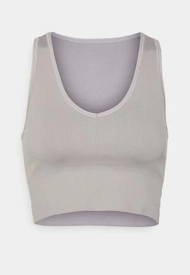 Top Athleta