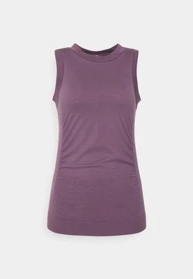 Top Athleta