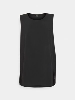 Top Athleta