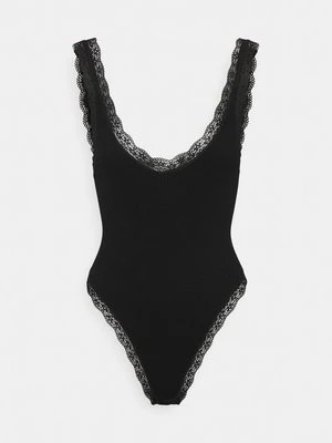 Top BDG Urban Outfitters