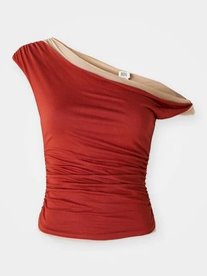 Top BDG Urban Outfitters