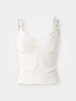 Top BDG Urban Outfitters