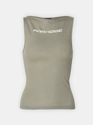 Top BDG Urban Outfitters