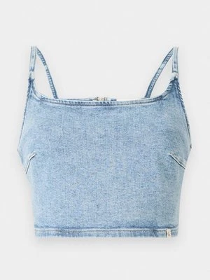 Top Calvin Klein Jeans