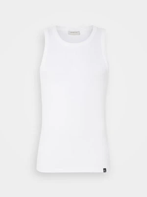 Top Calvin Klein Jeans