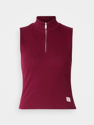 Top Calvin Klein Jeans