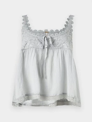 Top Free People