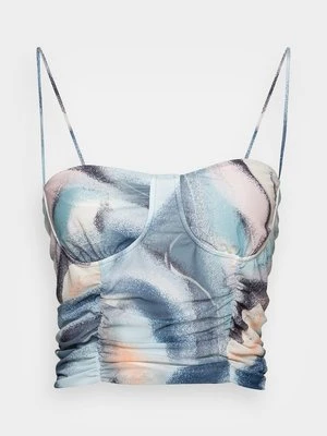 Top Gina Tricot