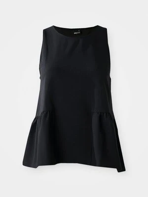 Top Gina Tricot