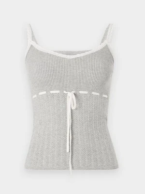 Top Hollister Co.