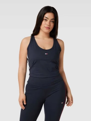 Top krótki PLUS SIZE z detalem z logo Tommy Hilfiger Curve