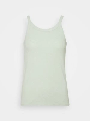 Top Madewell