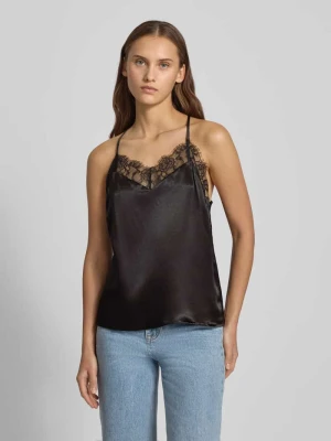 Top na ramiączkach o kroju regular fit z satyny model ‘JAHARA’ Pieces