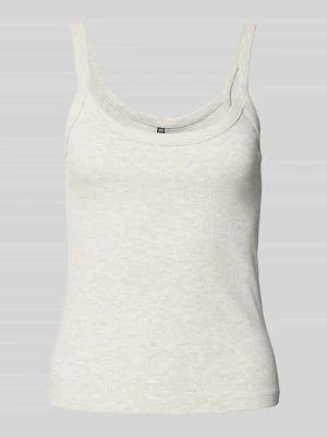 Top na ramiączkach o kroju slim fit z mieszanki bawełny model ‘MAY’ Pieces