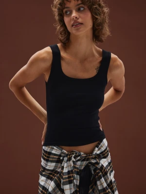 Top na ramiączkach w kolorze TOTALLY BLACK - GLOWIN-M Marsala