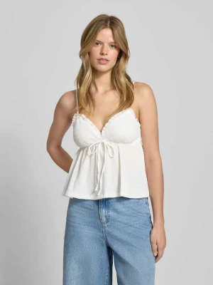 Top na ramiączkach z wiązaniem i wycięciem w serek Gina Tricot