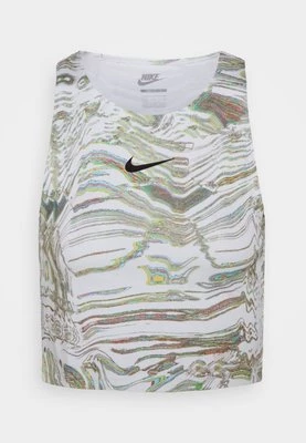 Top Nike Sportswear