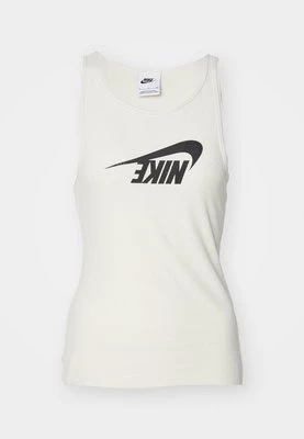 Top Nike Sportswear