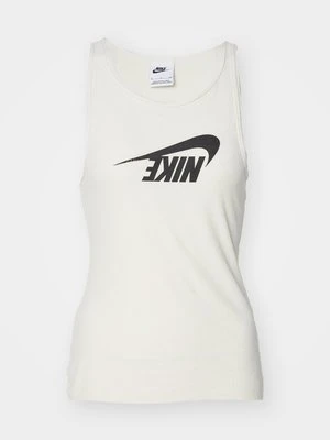 Top Nike Sportswear