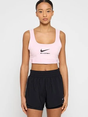 Top Nike Sportswear