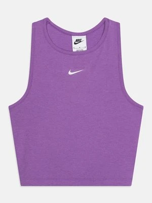 Top Nike Sportswear