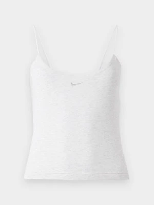 Top Nike Sportswear