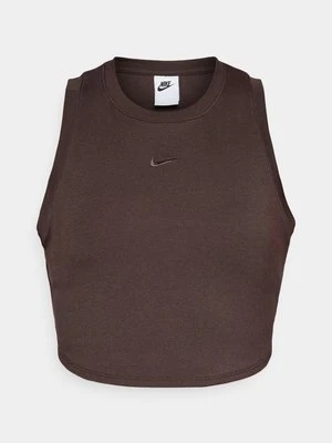 Top Nike Sportswear