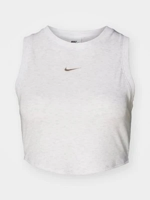 Top Nike Sportswear