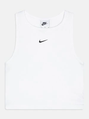 Top Nike Sportswear