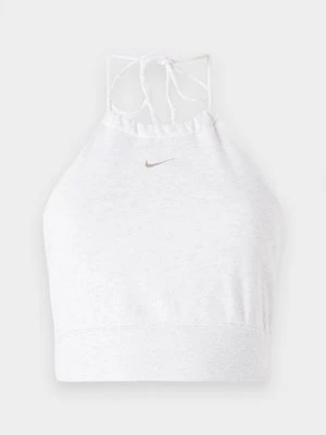 Top Nike Sportswear