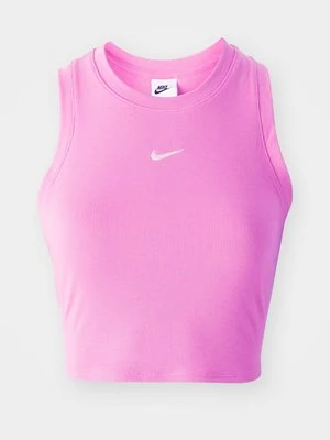 Top Nike Sportswear