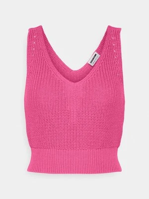 Top Noisy May Petite