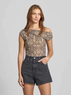 Top o asymetrycznym kroju Gina Tricot