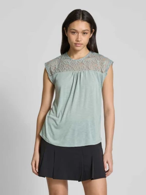 Top o kroju regular fit z detalem z koronki model ‘SINDY’ Only