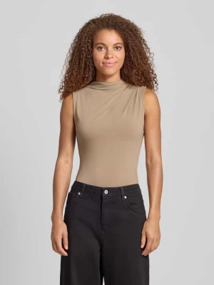 Top o kroju shaped fit ze stójką model ‘MADISON’ Pieces