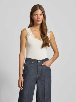 Top o kroju slim fit z mieszanki wiskozy model ‘ROSA’ Vero Moda