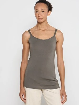 Top Sarah Pacini