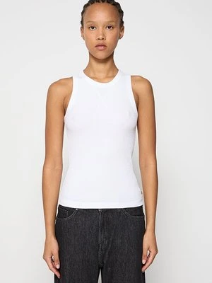 Top Scotch & Soda