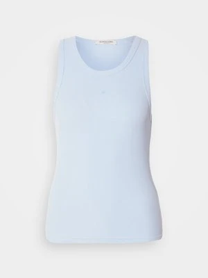 Top Scotch & Soda