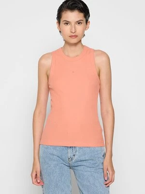 Top Scotch & Soda