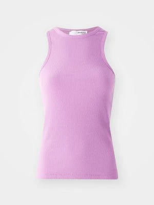 Top Selected Femme
