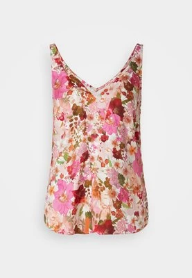 Top Ted Baker