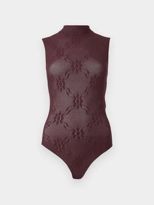 Top Victoria Beckham