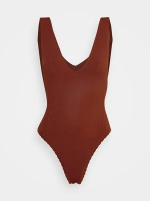 Top Victoria Beckham brązowy