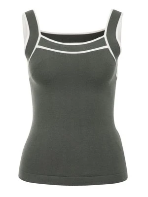 Top WE Fashion