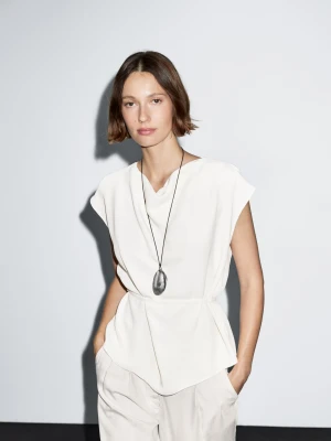 Top Z Krepy Z Lejącym Dekoltem - Surowy - - Massimo Dutti - Kobieta