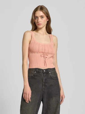 Top z kwadratowym dekoltem REVIEW