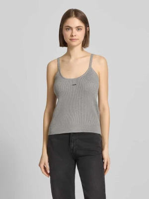 Top z mieszanki wiskozy z głębokim dekoltem na plecach Karo Kauer