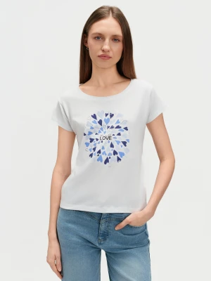 Top z nadrukiem w serca Top Secret