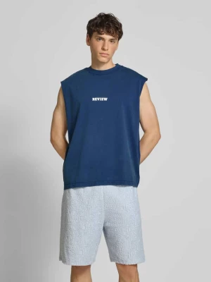 Top z nadrukiem z logo REVIEW